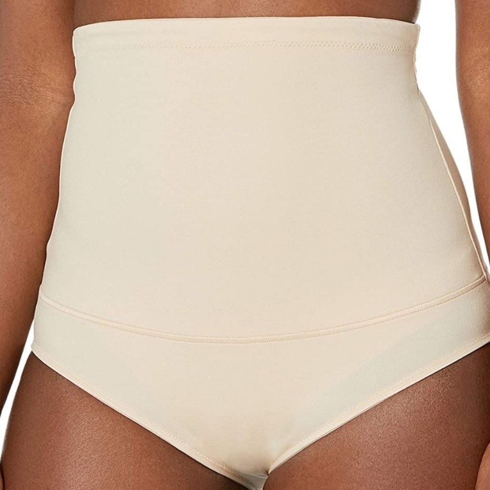 Maidenform Flexees Shapewear Hi-Waist Brief Firm Control in Latte Lift Size M